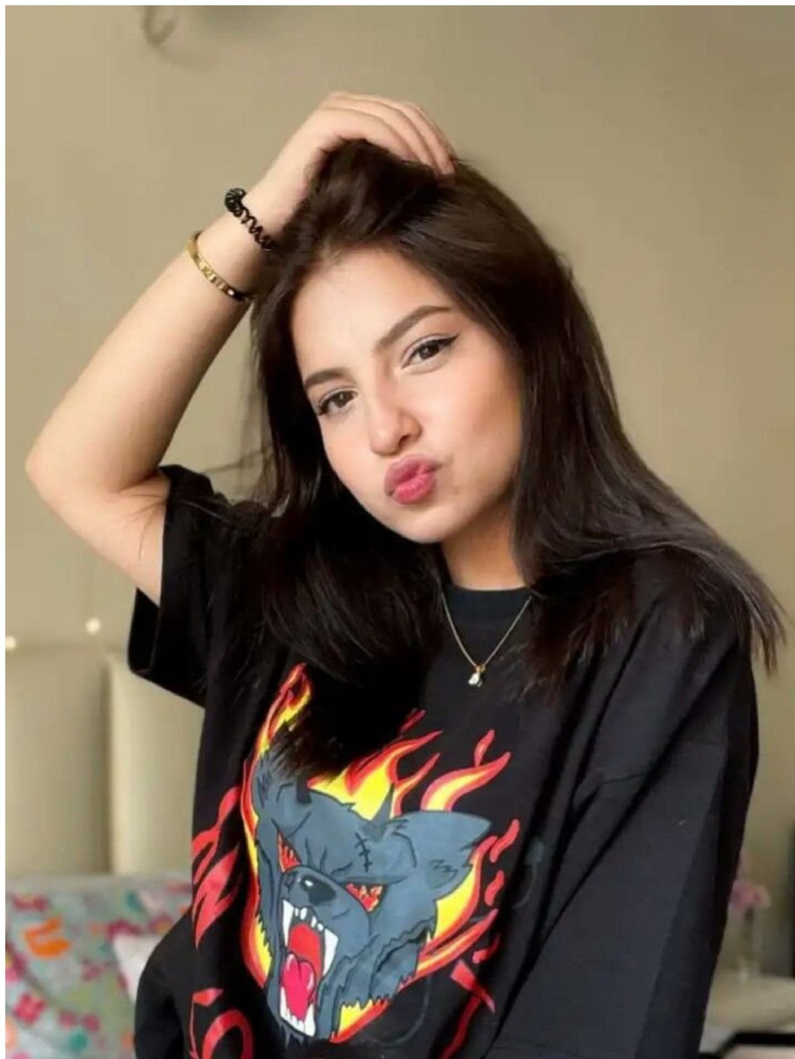 500+ Beautiful Girl DP for Instagram, WhatsApp, Cute, Aesthetic, Attitude & Sad Girls DP Images